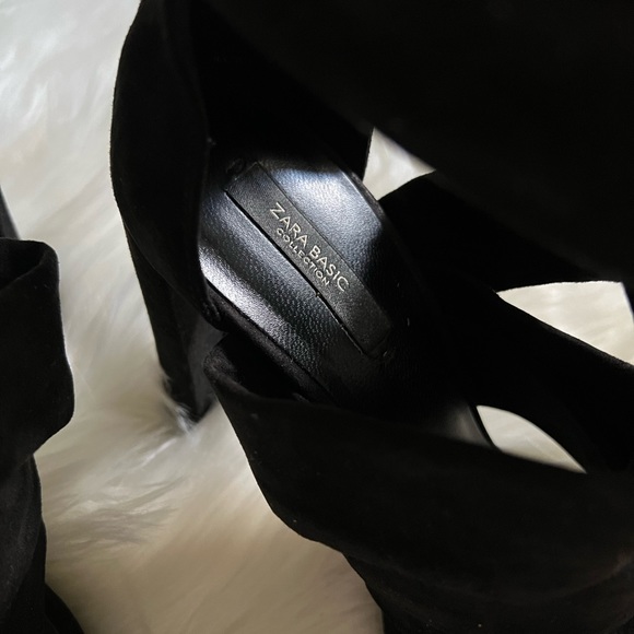 Zara Black Heels - Picture 3 of 3